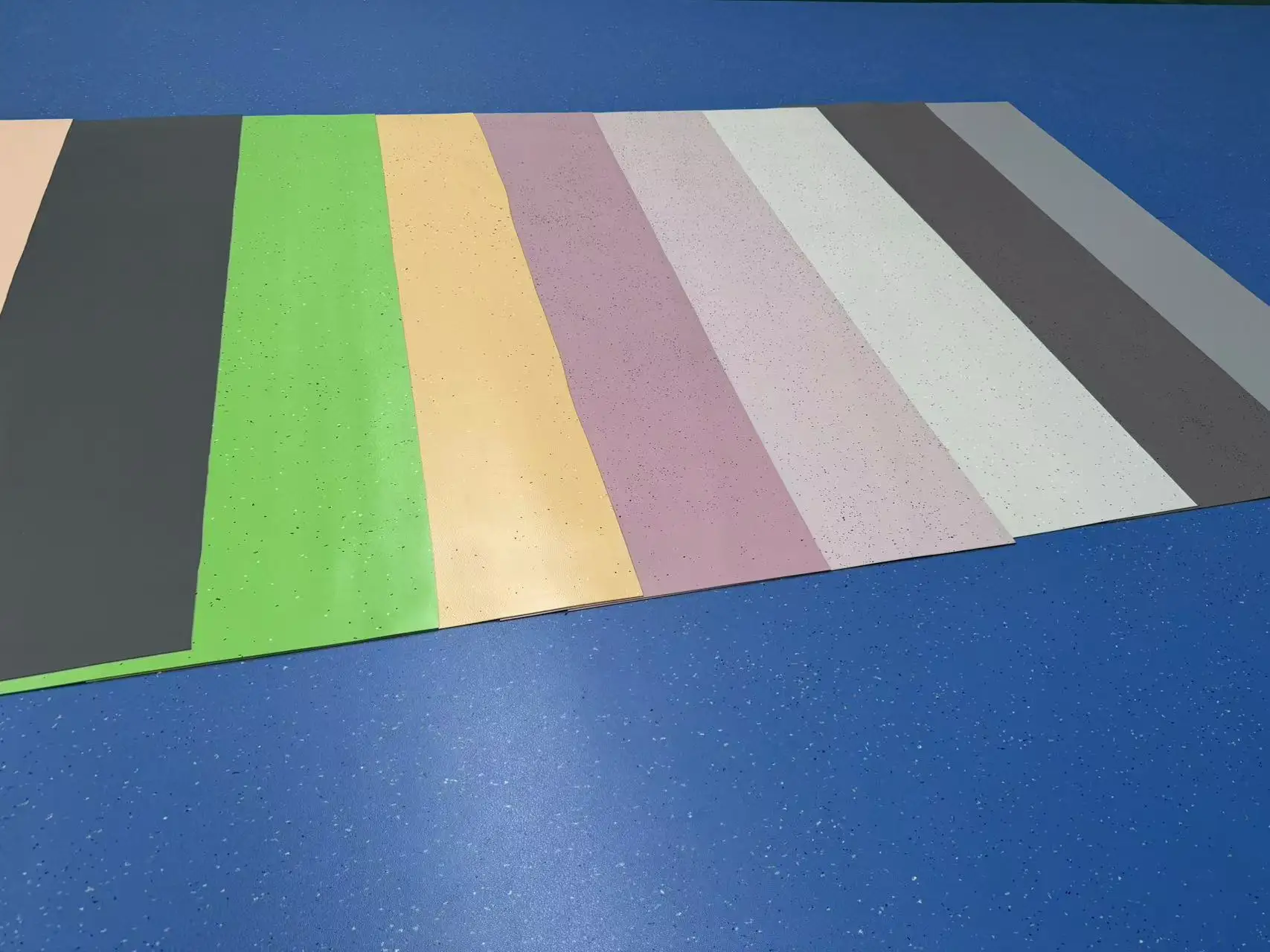 SBR/EPDM Indoor Gymnastics Rubber Sheet Waterproof Fitness Mat Protective Flooring Tile for Indoor Use