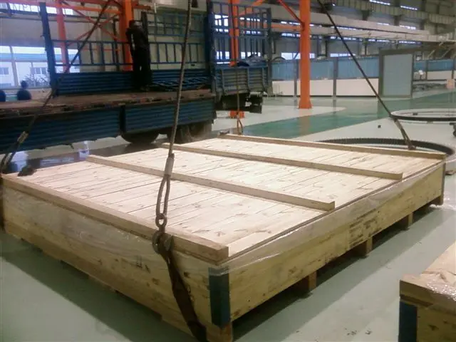 Swivel Tower Crane Spare Parts Slewing Bearing Internal Toothed Crossed Roller Slewing Ring Roulement Plateau Tournant