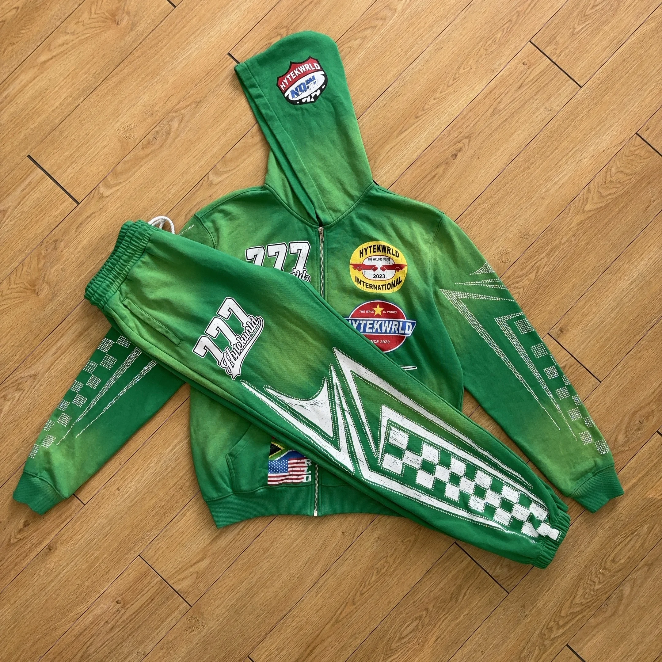 Streetwear Tracksuit Manufacturer French Terry Sweatsuit Custom Sweatpants And Hoodie Set Acid Wash Rhinestone Tracksuit For Men