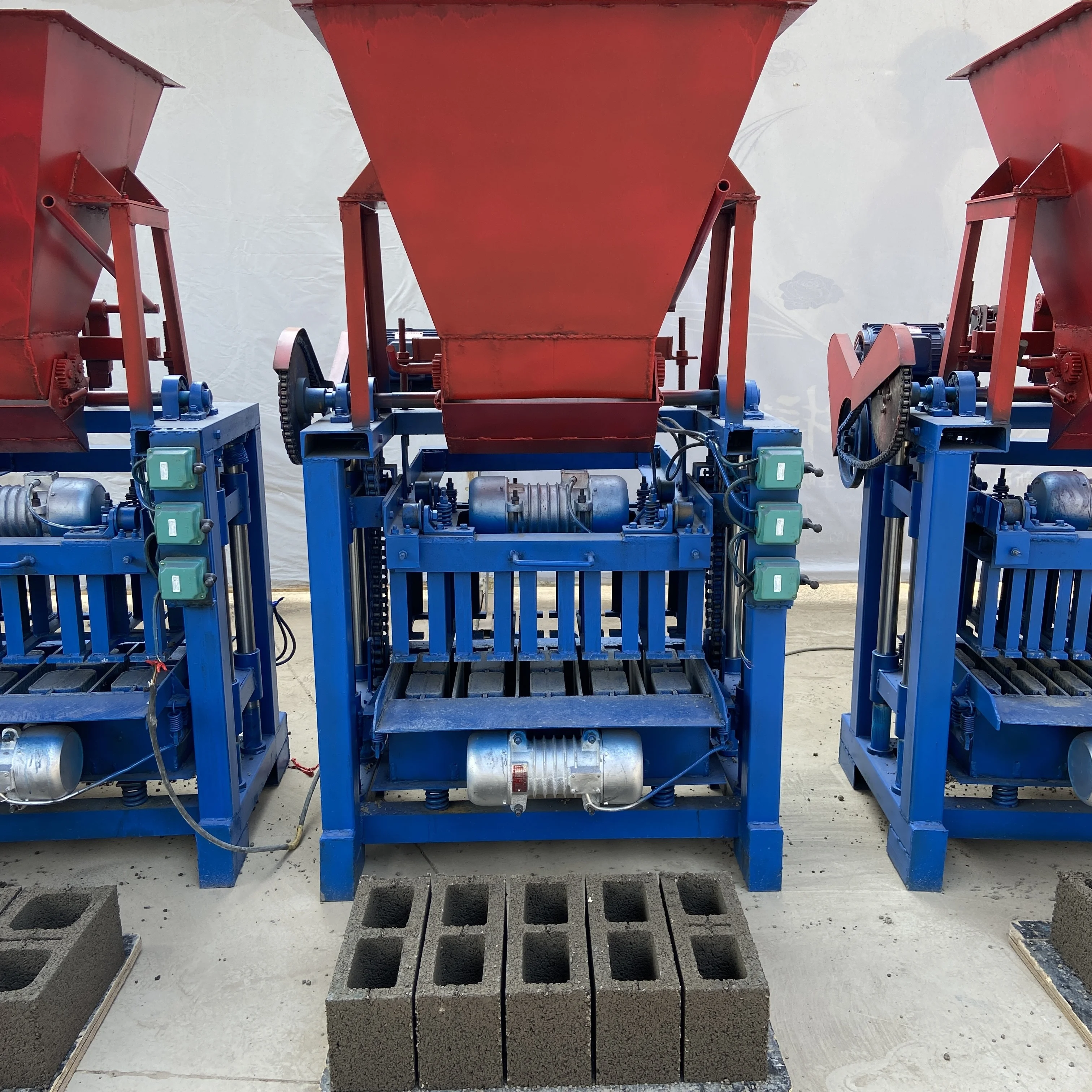 Professional Manufacture Of Concrete Block Brick Making production line In China BR4-35