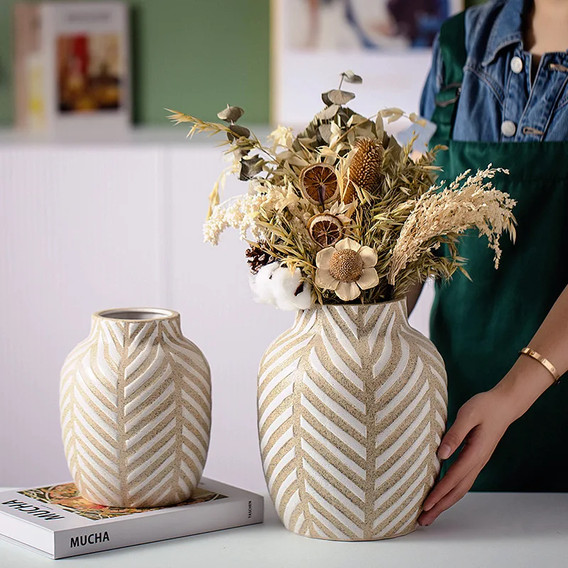 Hot sale Wholesale Cream scribing ceramic flower vases home decor modern ceramic nordic vase for vases decor