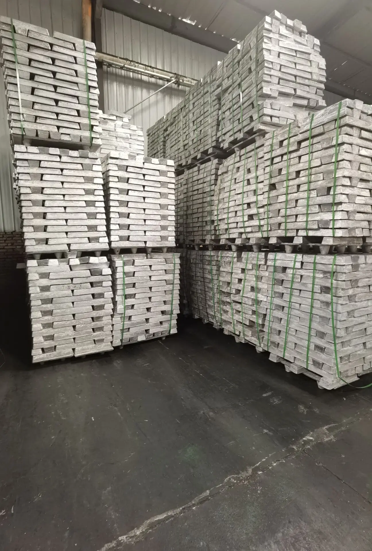 Magnesium manufacturers, the wholesale price of magnesium ingot 99.9%
