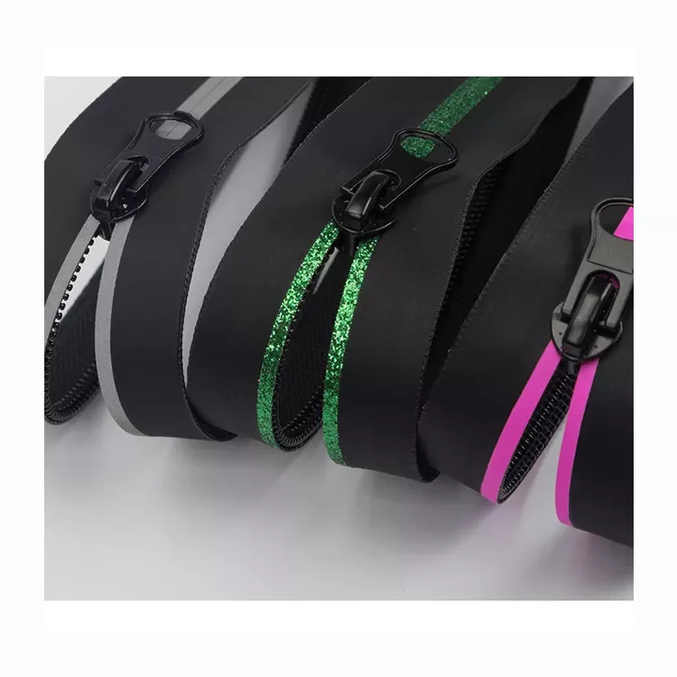 5#PU reflective color stripes zipper Coat trousers zipper Reflective stripe waterproof zipper Bright bar slider long chain