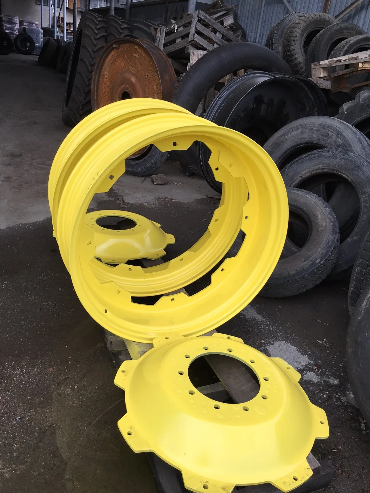 tractor rim.jpg