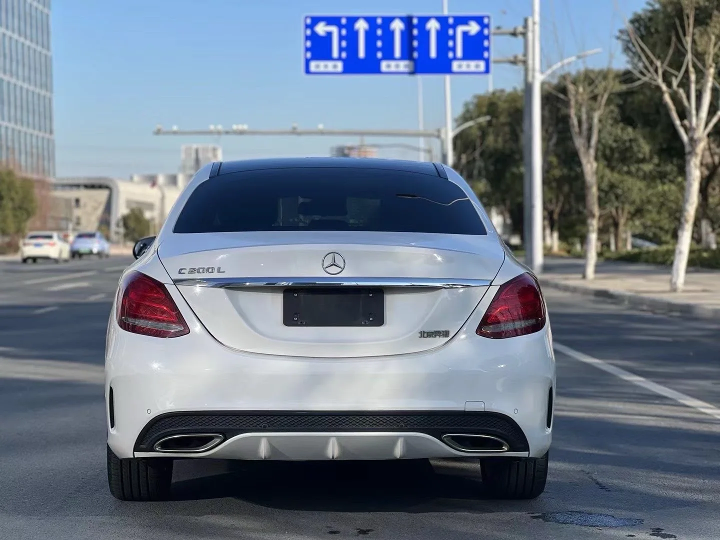 Wholesale Cheap Price Mercedes Benz 2018 C 200L 2.0T Second Hand White Used Cars mercedes-benz vehicle for sale