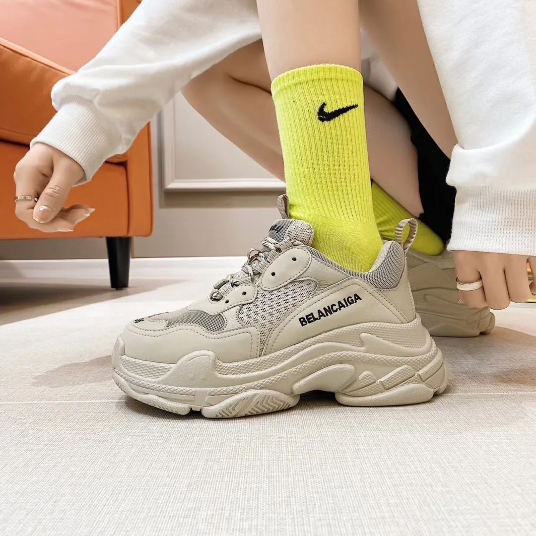 
 Модная трендовая обувь balencia, новый стиль, на шнуровке, с круглым носком, толстая подошва, низкий вырез, повседневная спортивная прогулочная обувь для женщин  