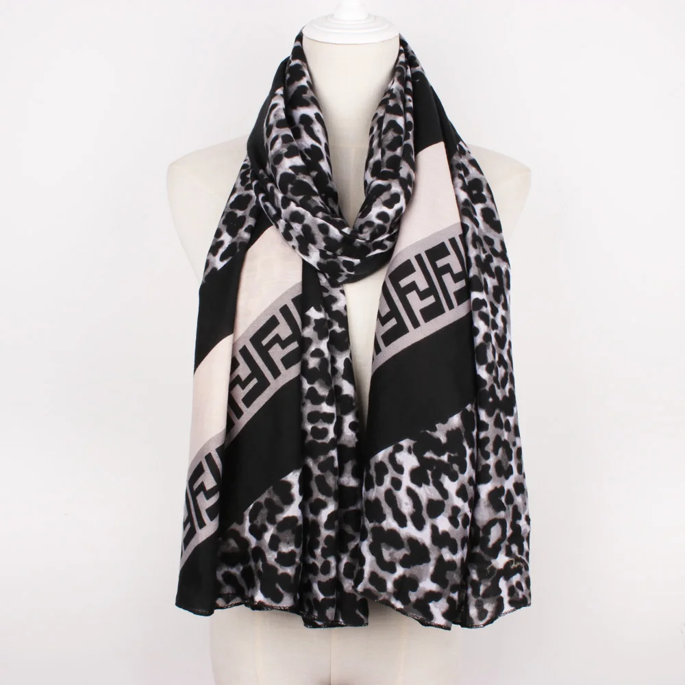 Модный женский атласный шарф в европейском стиле из 100% вискозы с принтом, мусульманский хиджаб