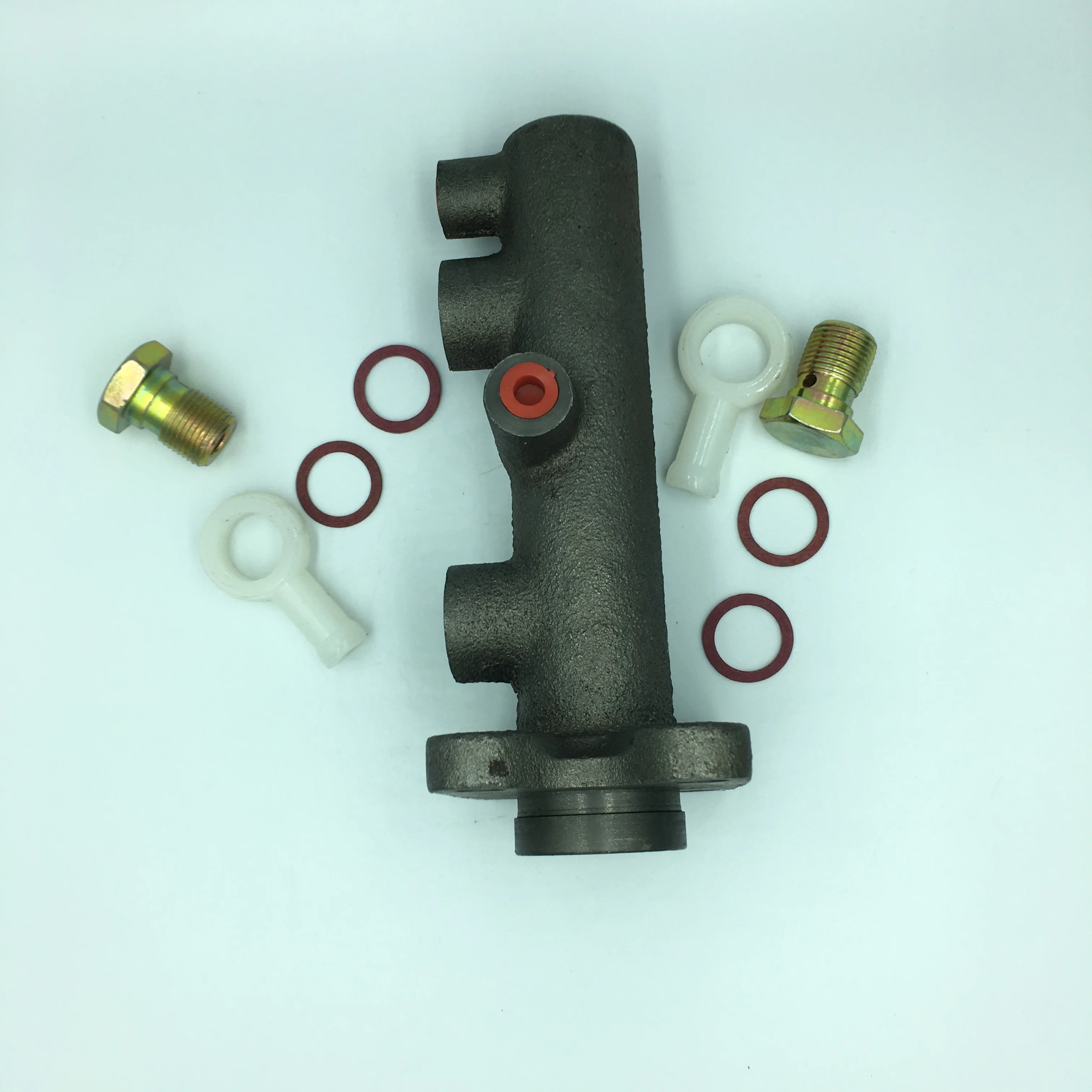 High quality auto parts brake main pump or hydraulic brake main cylinder NJ1026