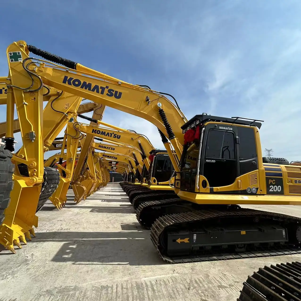 Отличная производительность pc200 подержанный экскаватор komatsu строительная машина гидравлический гусеничный pc240 pc220