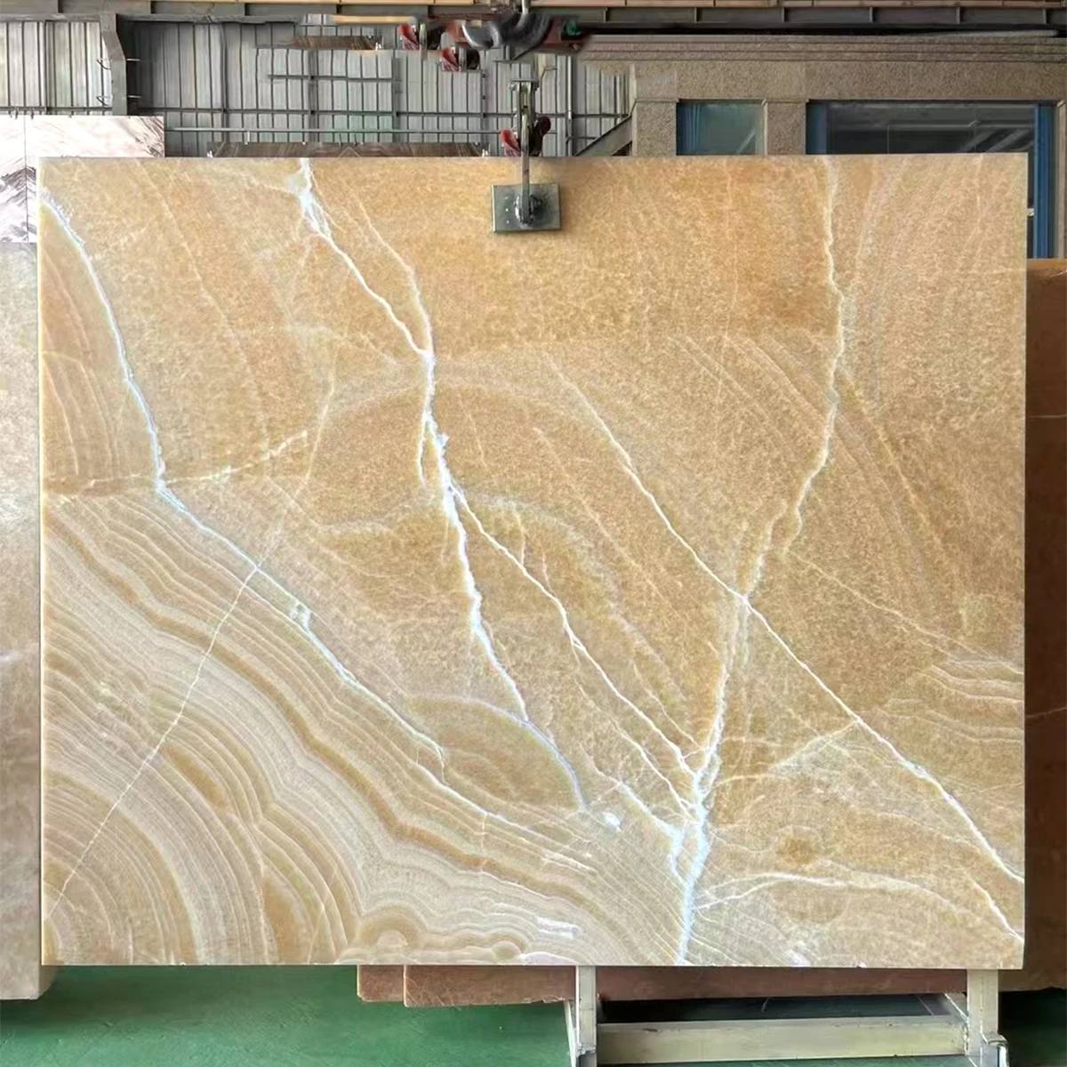 Natural Translucent Yellow Honey Onyx Slab Tiles For Kitchen Countertop Wall Panel Decoration Floor Tiles Onyx Stair Onyx Vanity