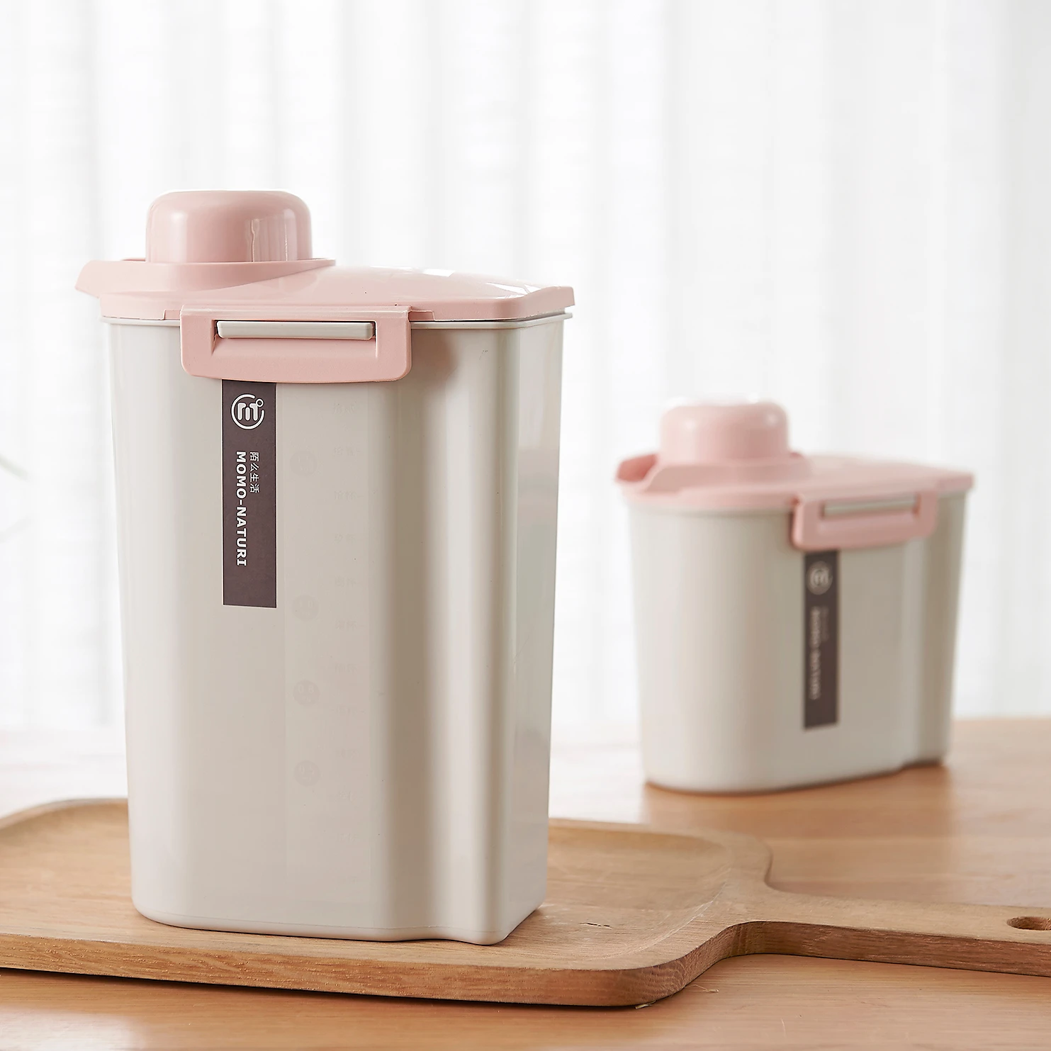 High quality Wholesale Kitchen plastic dried fruit grain seal storage pot storage jar food container