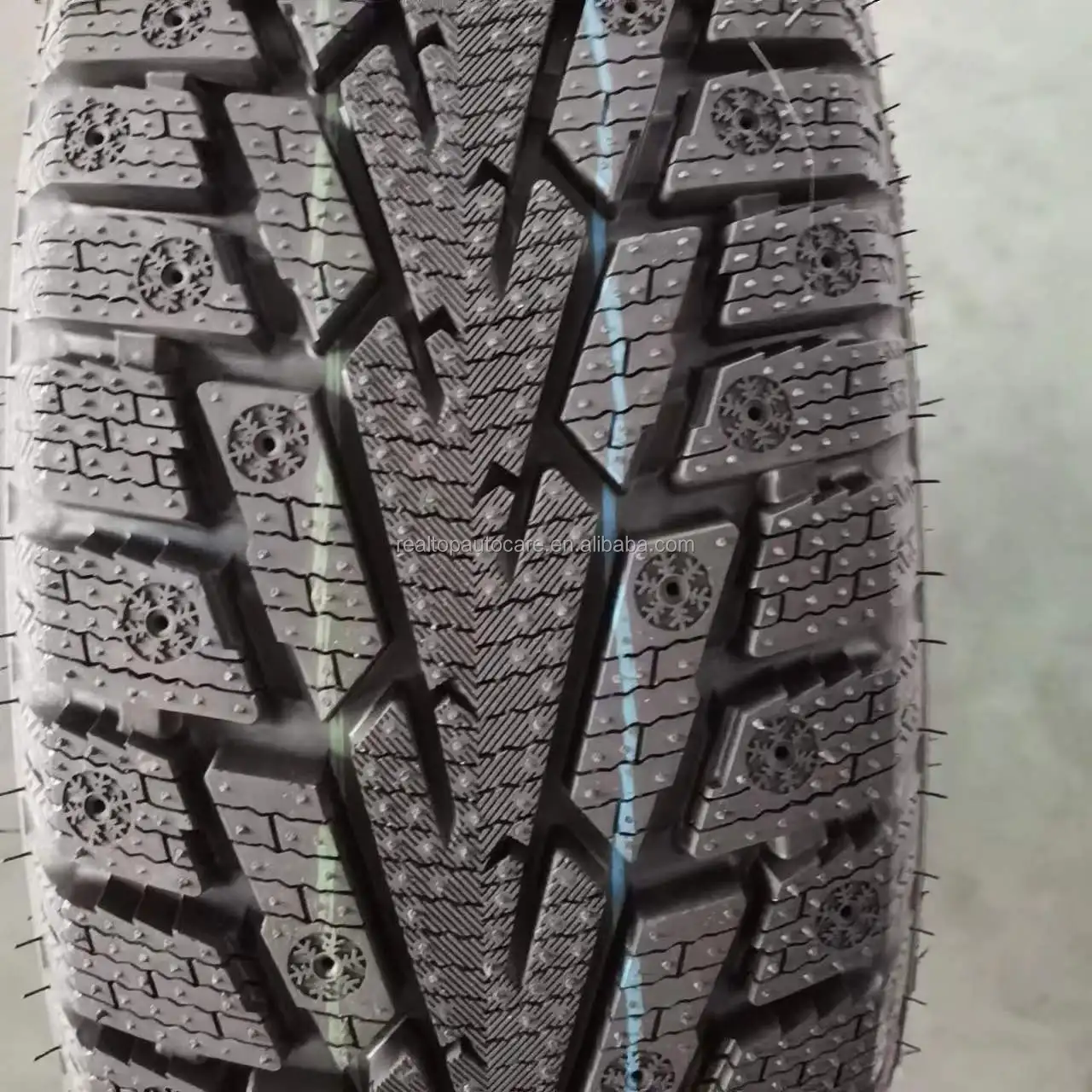 snow tires 19565r15 mud and snow tires 31105r15,snow tires car
