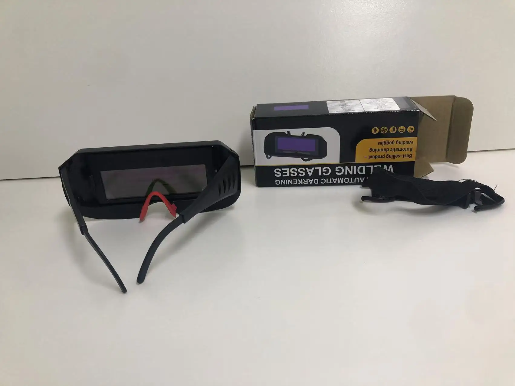 Auto Dimming Lens Safety Eye Protection Goggles Welding Glasses Gafas Protectoras Gafas Para Soldar 100 Pcs in One Carton