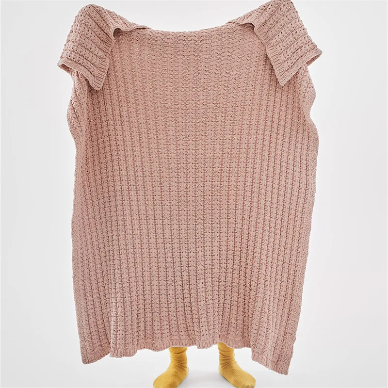 New solid color soft and comfortable Chenille picnic blanket A cozy sleeping blanket