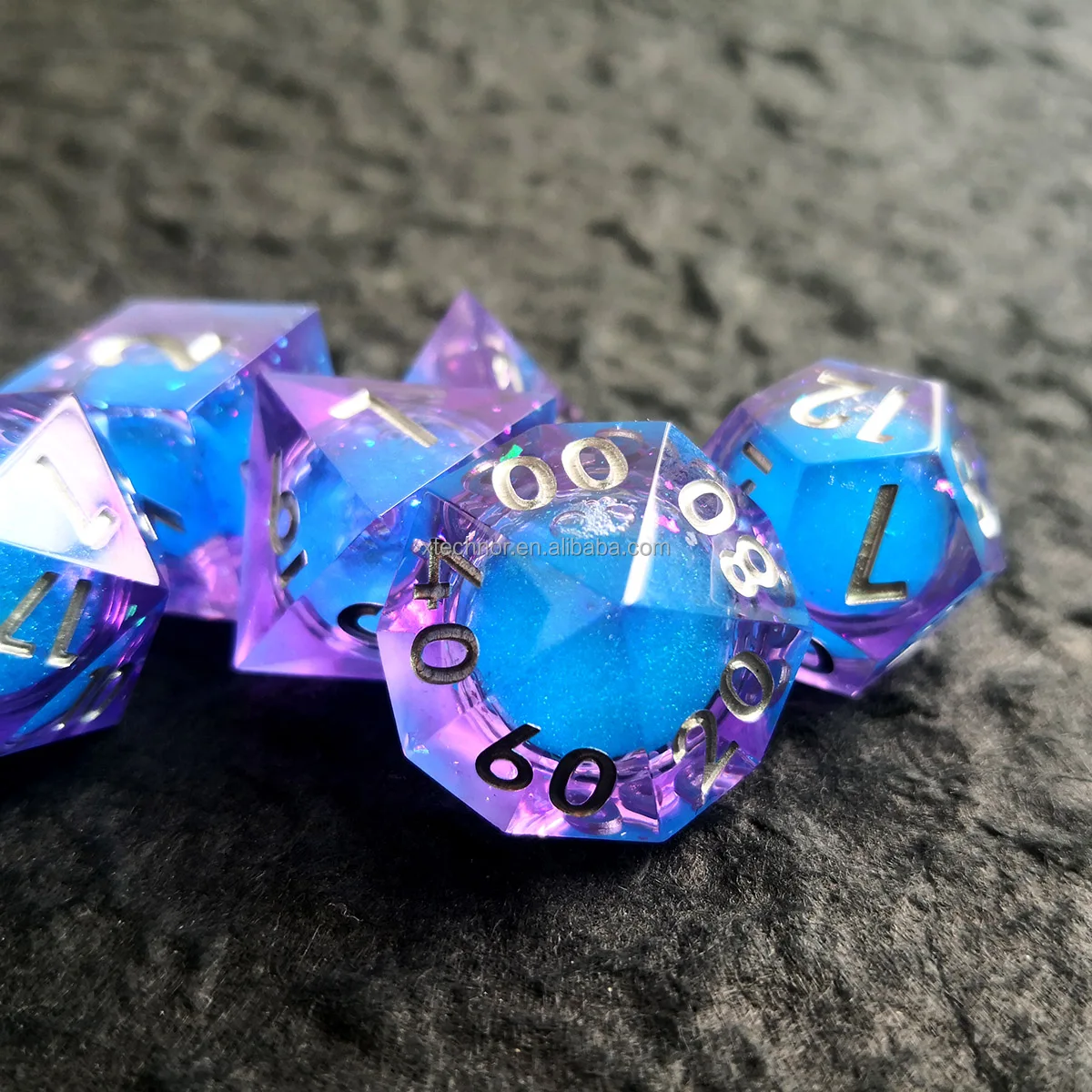 Full Set Handmade Liquid Core Dice Purple and Blue Resin Sharp Dice Resin RPG D&D Dungeons and Dragons Dice Set