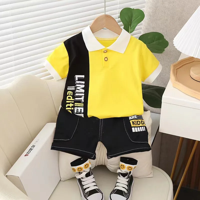 Summer 202 Latest Design Bear Pattern Boys Short Sleeve Polo Shirt and Washed Denim Shorts 2 Piece Set of High Quality Clothing