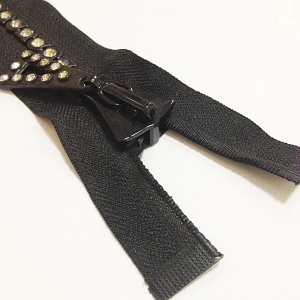 No 10 Hot selling rhinestone zipper for fashion garments diamond stone zipper