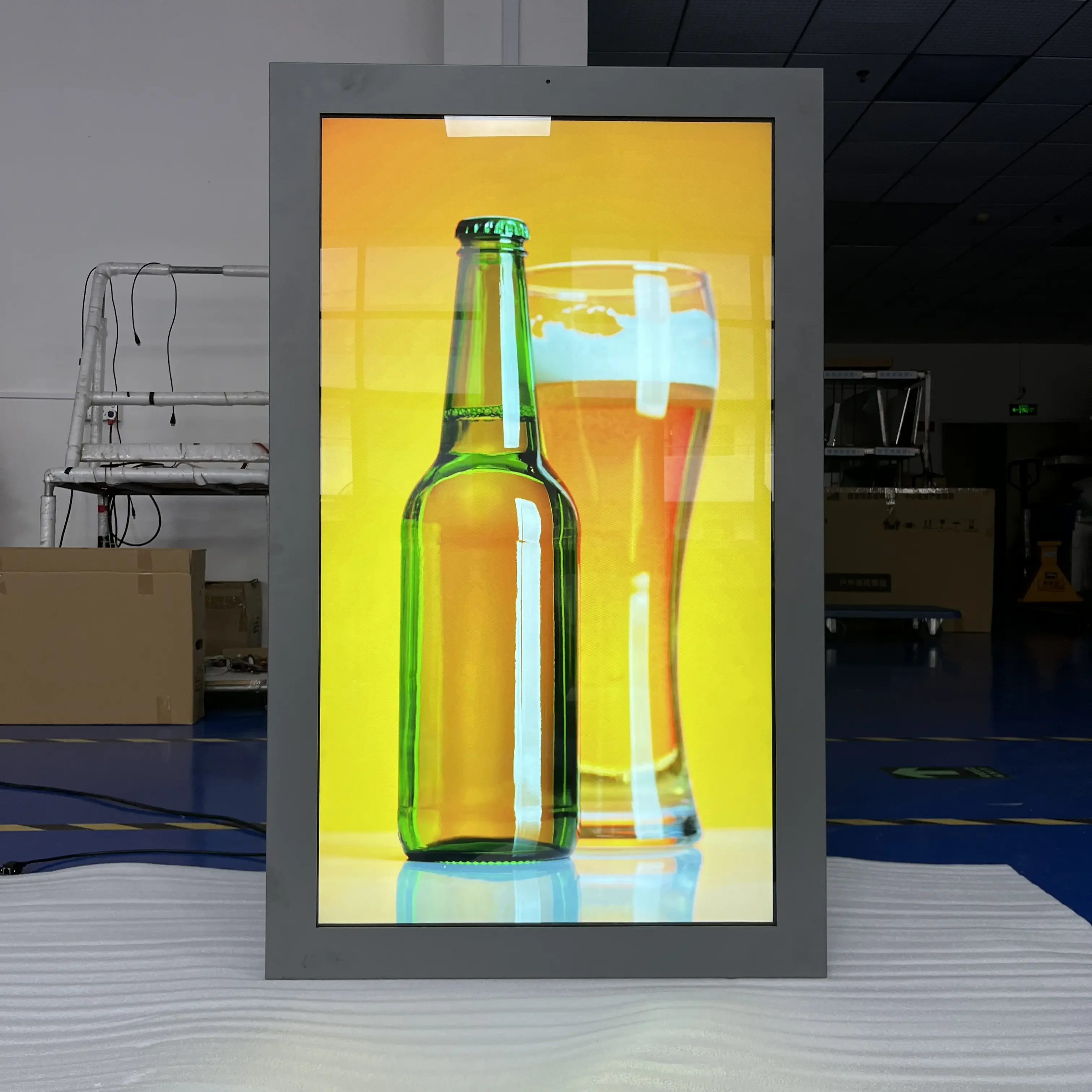 Waterproof Outdoor TV 49 Inch 1080P Ultra-thin Bezels Wall Mounted IP55 Advertising Billboard Display 3000Nits Digital Signage