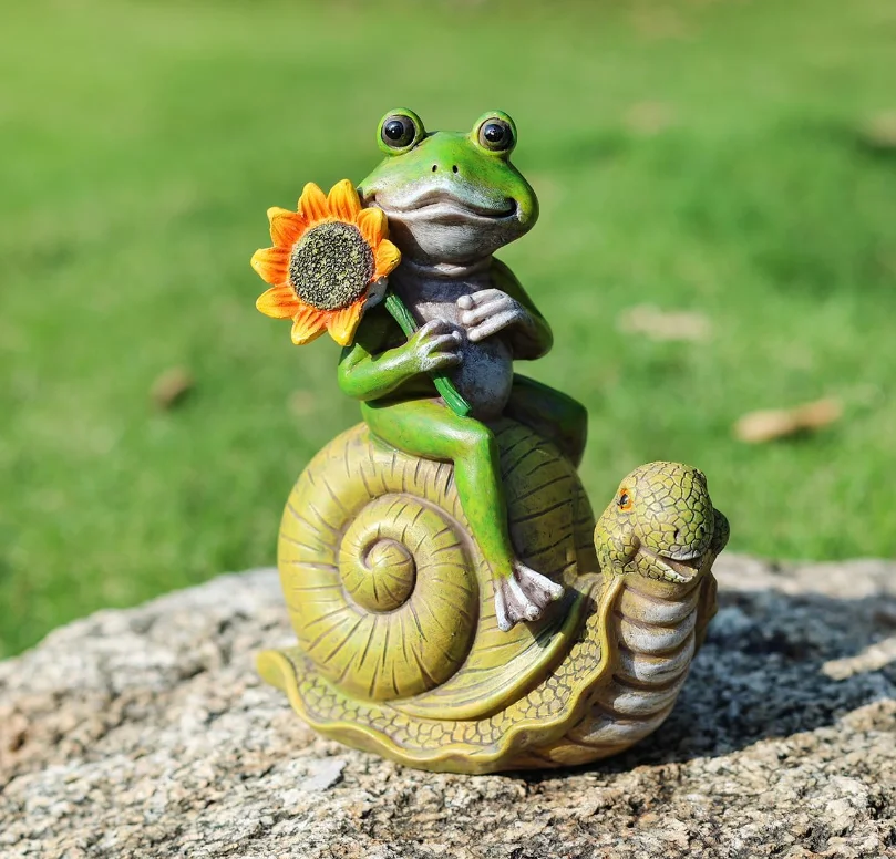 Garden Statues Frog Sunflower Gorgeous Art Decor Snail Figurine Ornament Pathways Yard Patio Lawn Office Home Indoor Sculpture