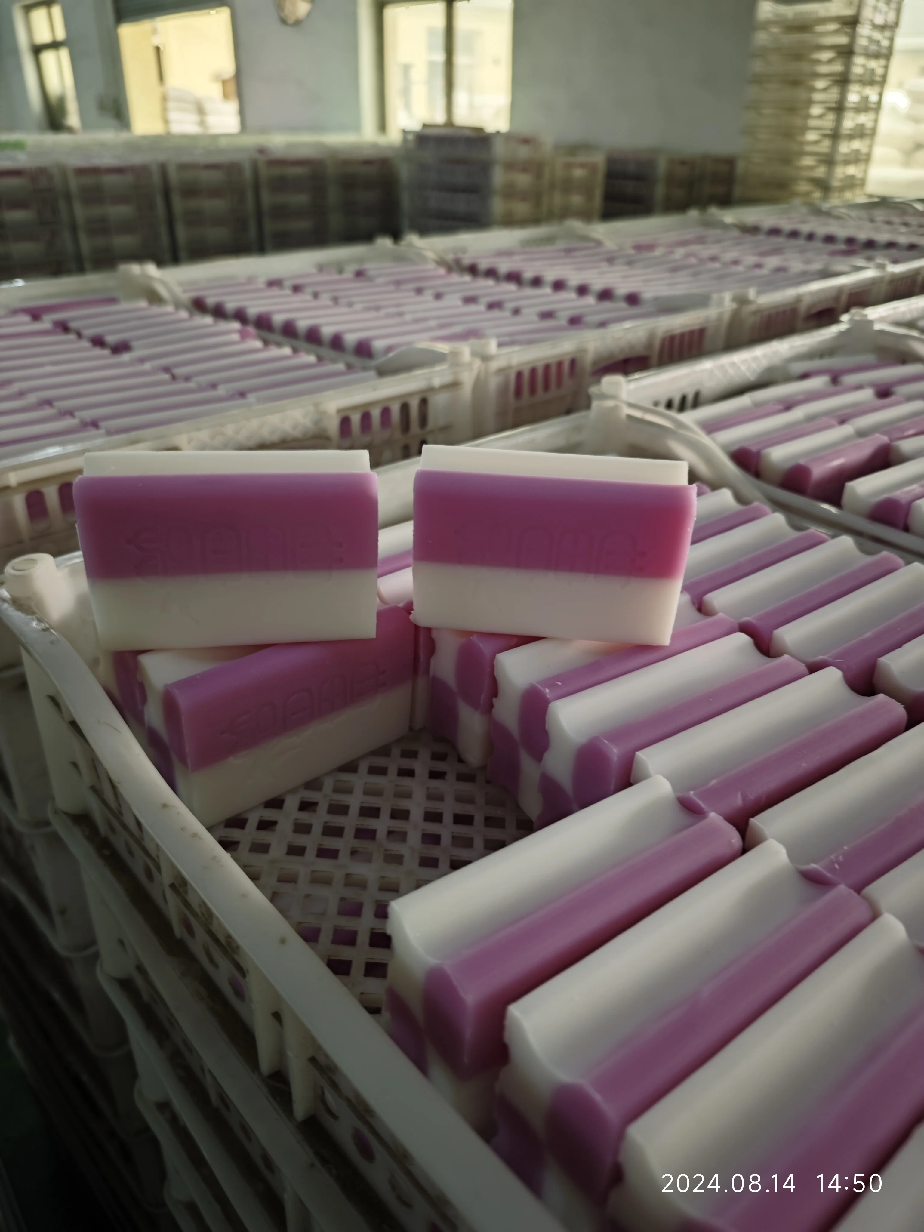 High-Efficient Solid Laundry Bar Soap with Long-Lasting Fragrance Factory-Priced for Effective Stain Removal