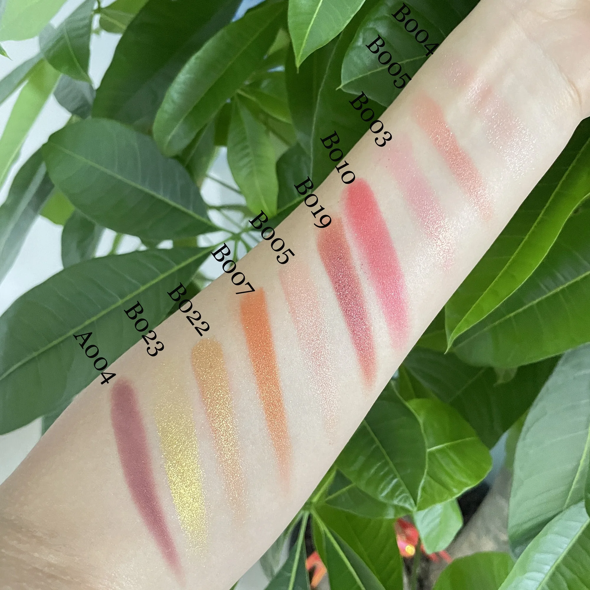 Newest Arrival Matte Eyeshadow Palette Private Label High Pigment Shimmer Eye Shadow Palette