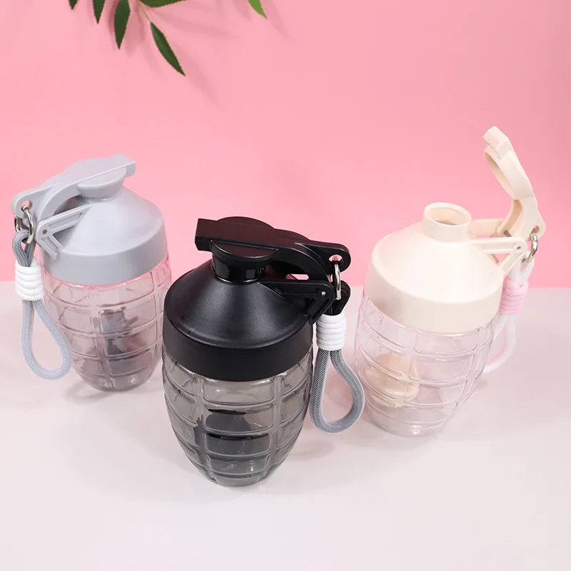 600ML Eco Friendly High Quality Water Bottle Gym Protein Shaker Bottle Cup With Ball New Design Powder Shaker Bottle
