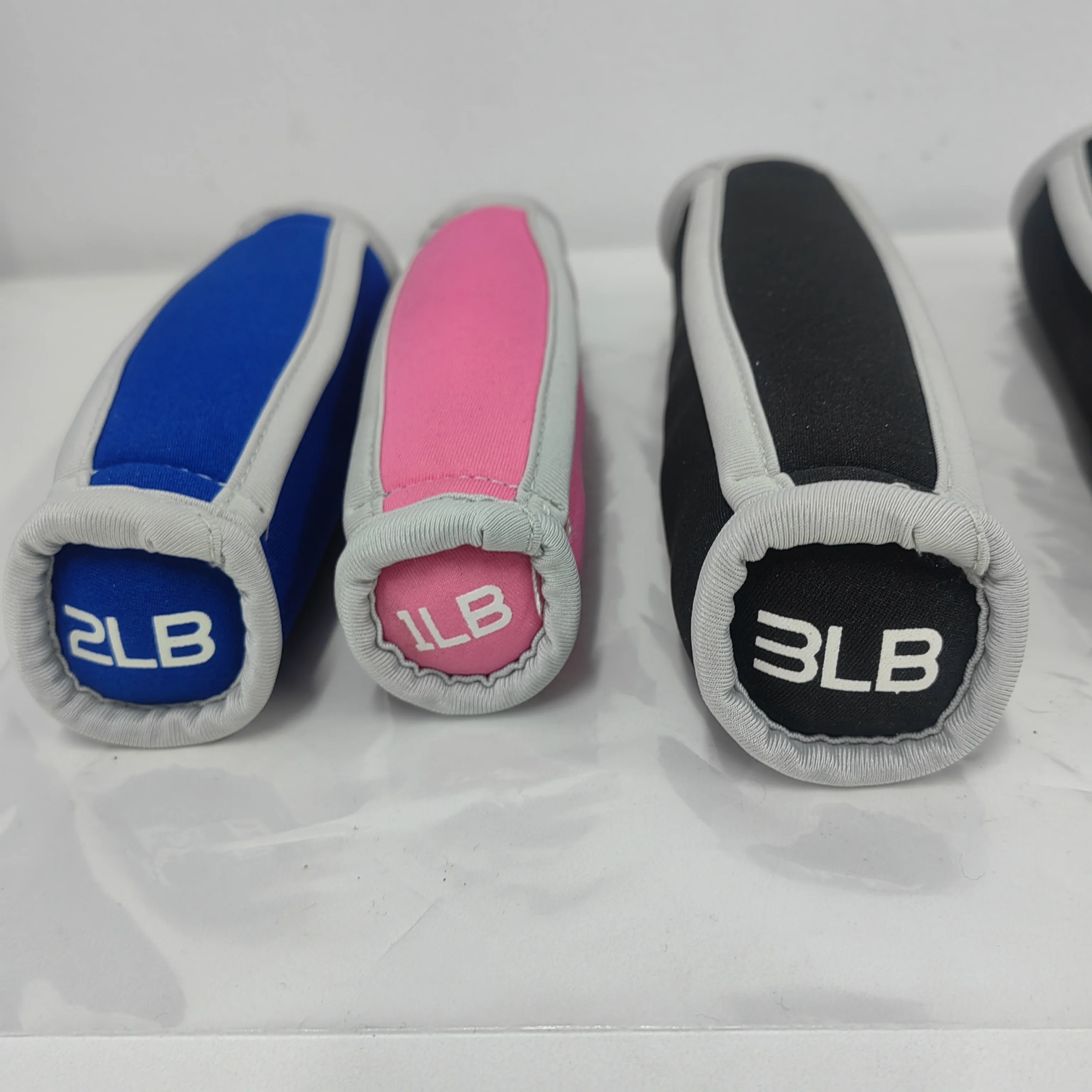 Hot Selling Soft Hand Strap Dumbbells Set Free Weights for Running Sports Fitness for Both Men and Women High quality