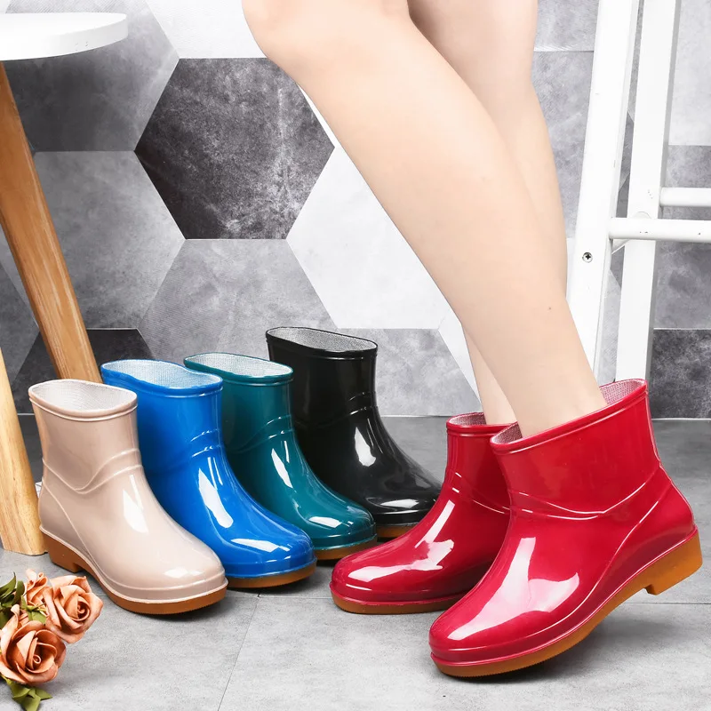 Wholesale Cheap Fashion Woman Yeezy Rain Boots 2022 Custom Waterproof Pvc Plastic Rain Boots For Women