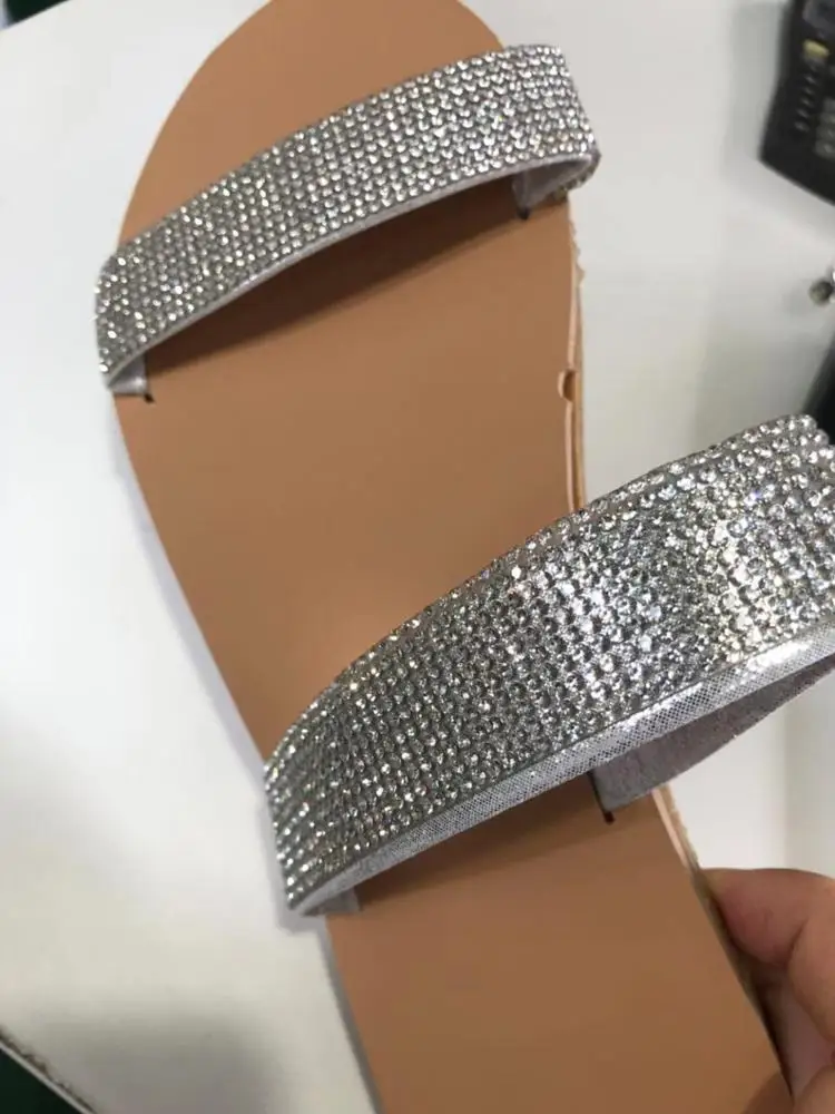 Ins Hot New Fashion Design Women Summer Shoes Popular Female Slippers