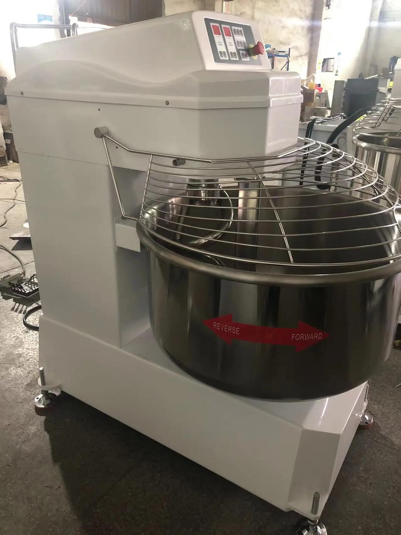 75KG New Commercial Bakery Equipment Industrial Dough Spiral Dough Mixer for Hotels Restaurants Pizzas/Cakes/Breads for Flour