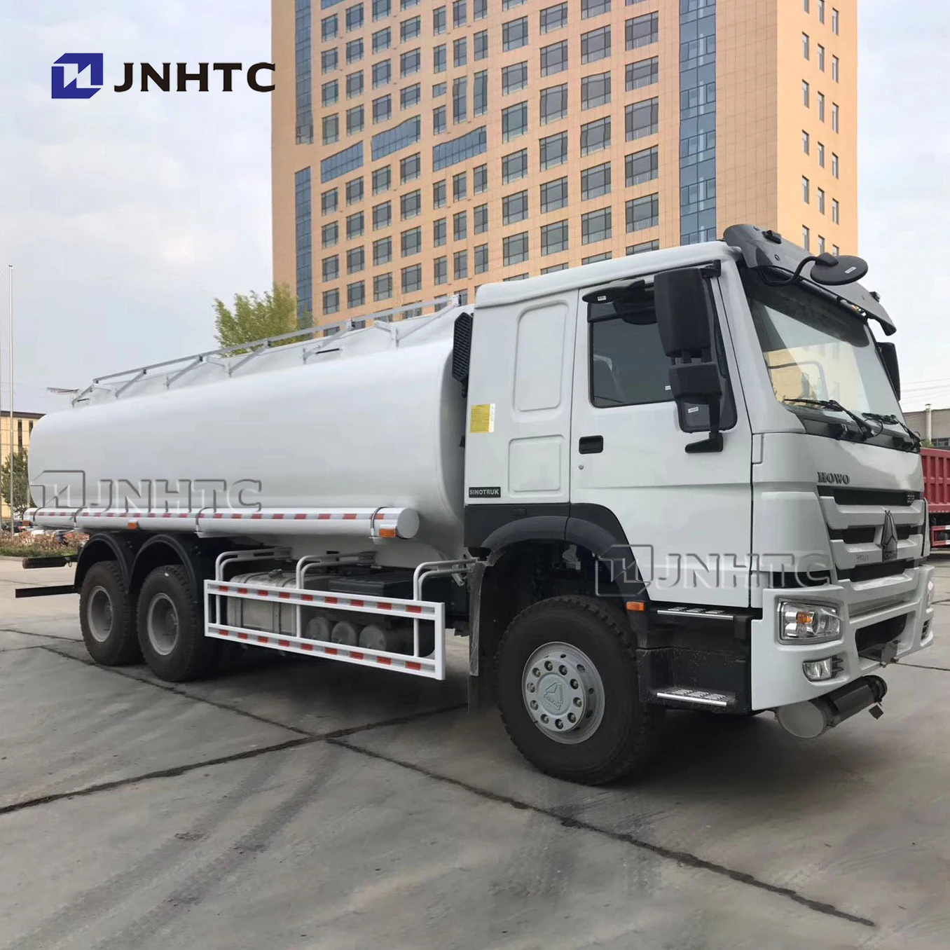 Sinotruck Sinotruk Howo 6x4 10 колес л