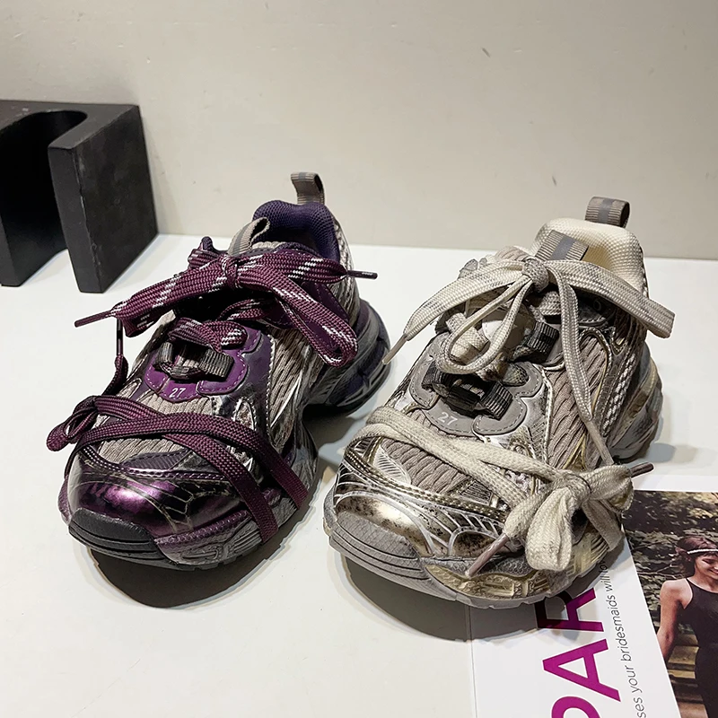 Famous Brand Teenagers Low Top Comfortable School Shoes Flat Bottom Designer Sneakers Soft Convenient Kids Sneakers