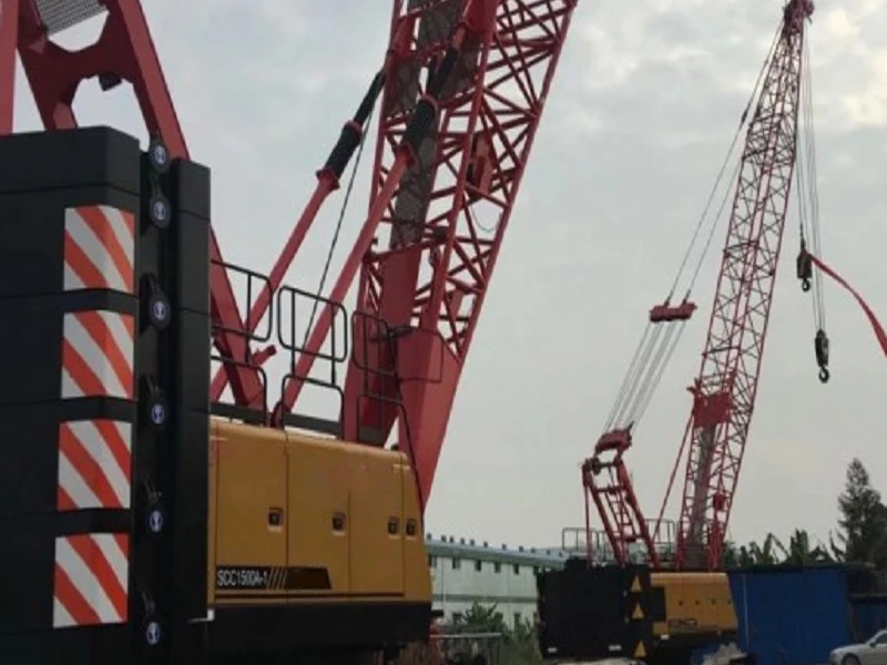 Китайский гусеничный кран S-any SCC2000A 200t с высотой подъема 100 м для продажи во Франции