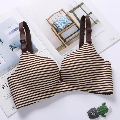 One piece seamless maid bra