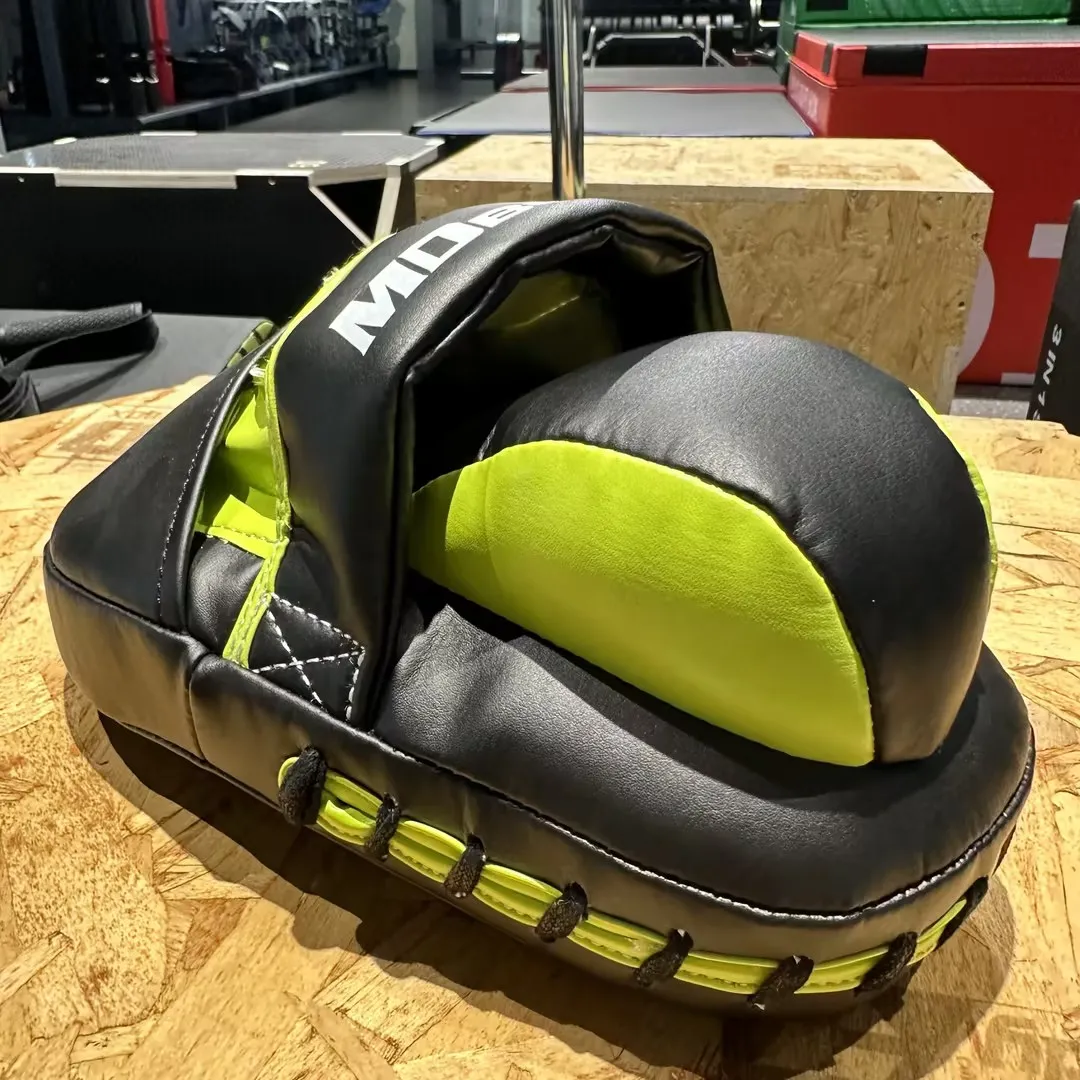 MDBuddy Boxing Curved Focus Punching Mitts For Martial Arts And Boxing Training