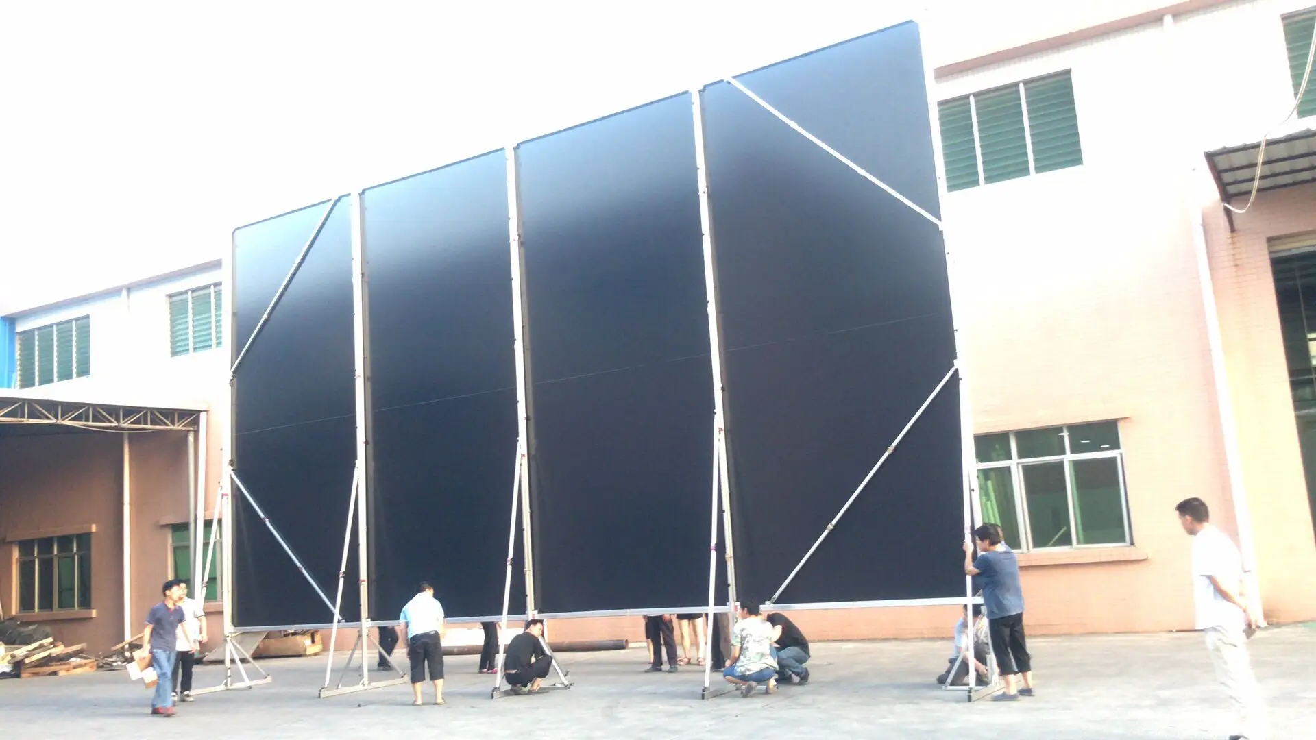 Projector Screen with Stand 100 inch 16:9 HD 4K Outdoor Indoor Projection Screen for Home 3D Fast-Folding Projector Screen