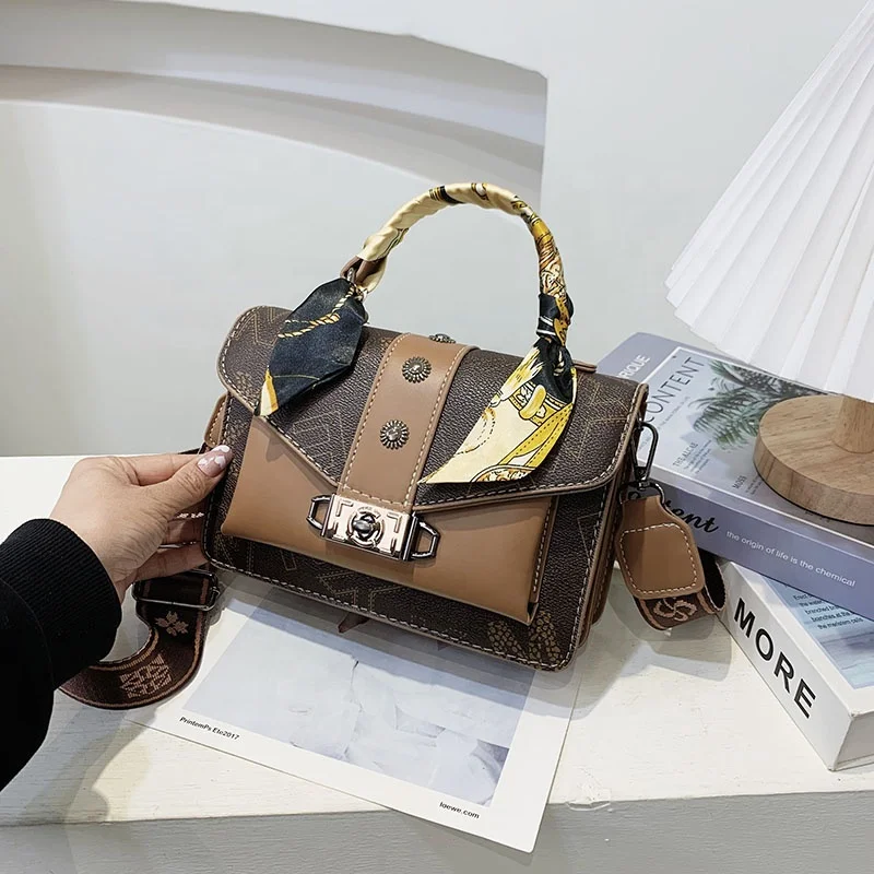 Wholesale Fashion Design Small Hand Bags For Women 2023