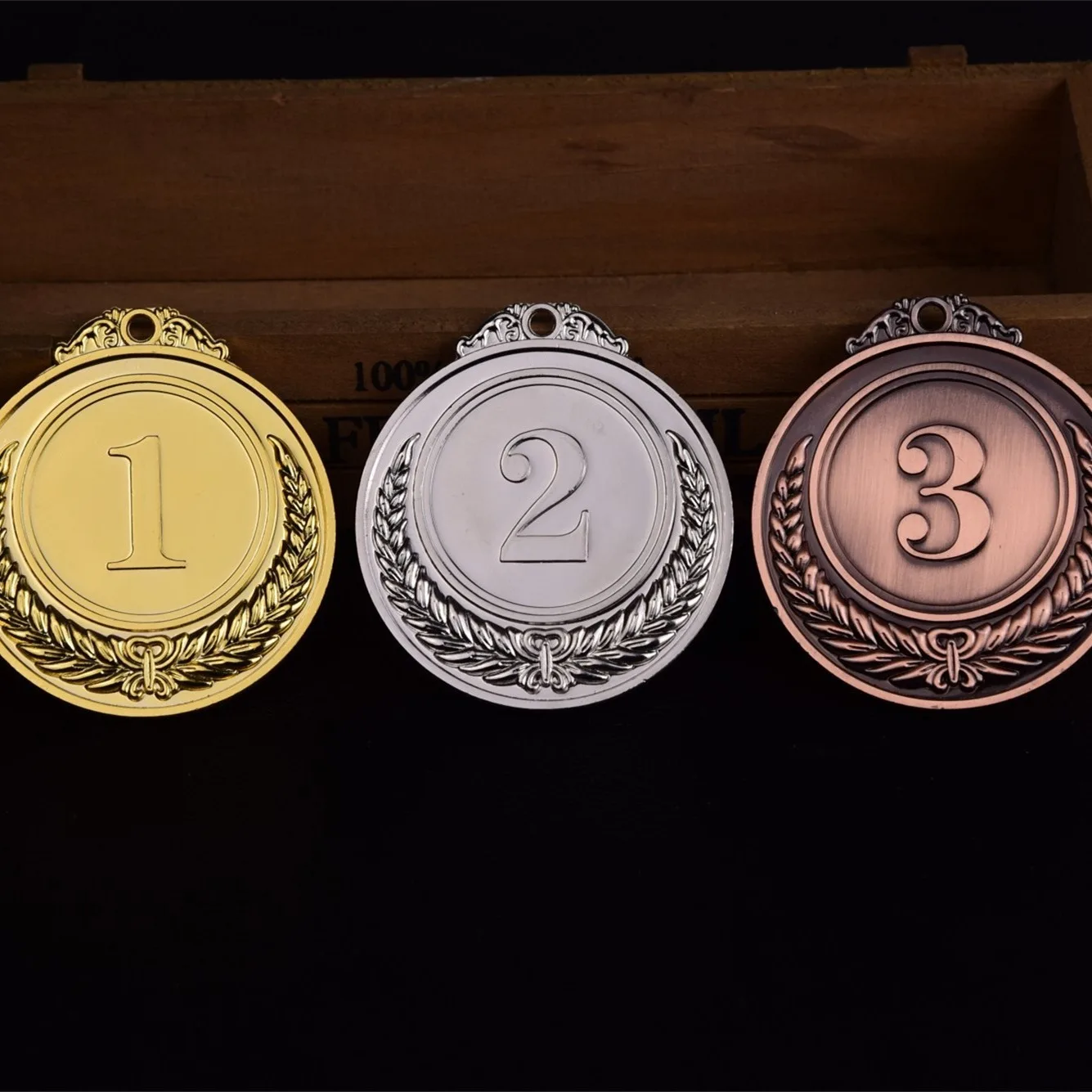 Championship Trophy Medals with Custom Ribbons Unique Custom Sports Medals for Winners