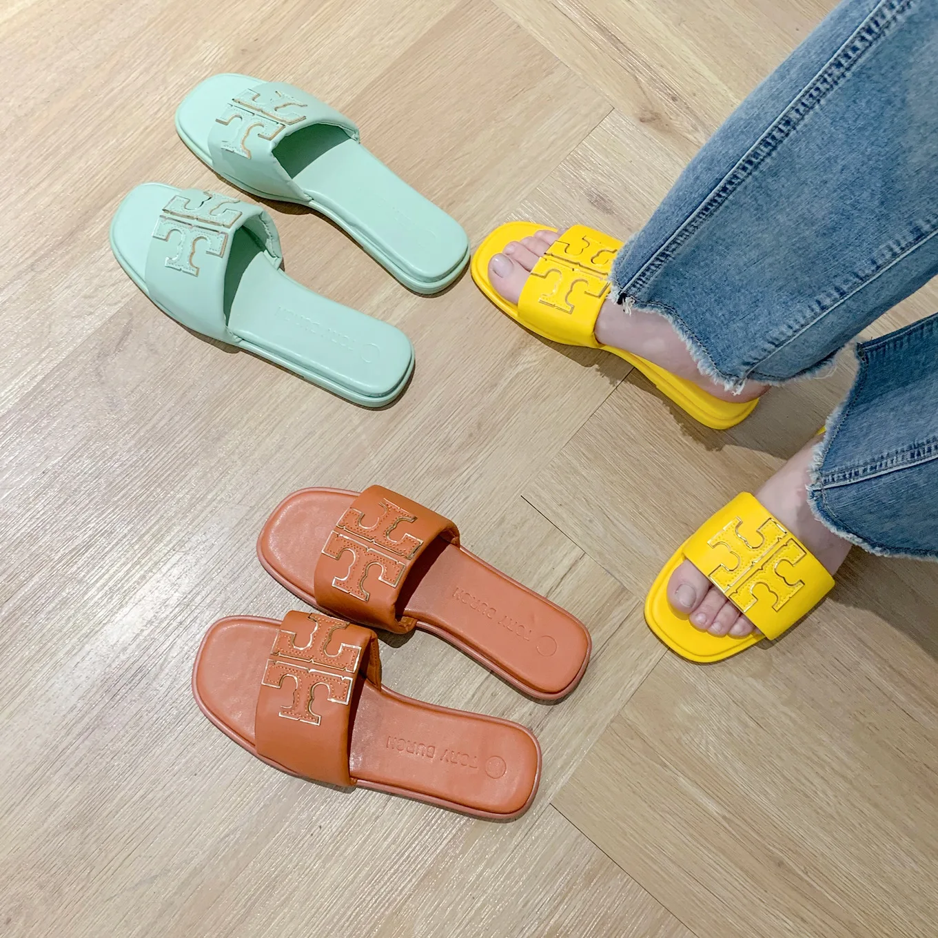 New Style Hot Designer Heavy Duty Light Weight Fashion Flat Women Ladies Summer Solid Leather Beach Casual Leather Sandals