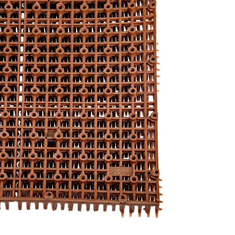 Soft Multicolor Chicken breeding Various types of cushions PP or rubber material Nesting Pads