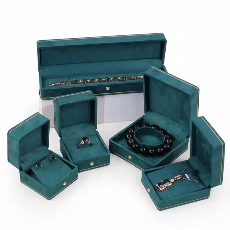 Blue Green Gold Buckle Square Velvet Love Ring Box Retro Wedding Ring Box Proposal Jewelry Packaging Gift Box