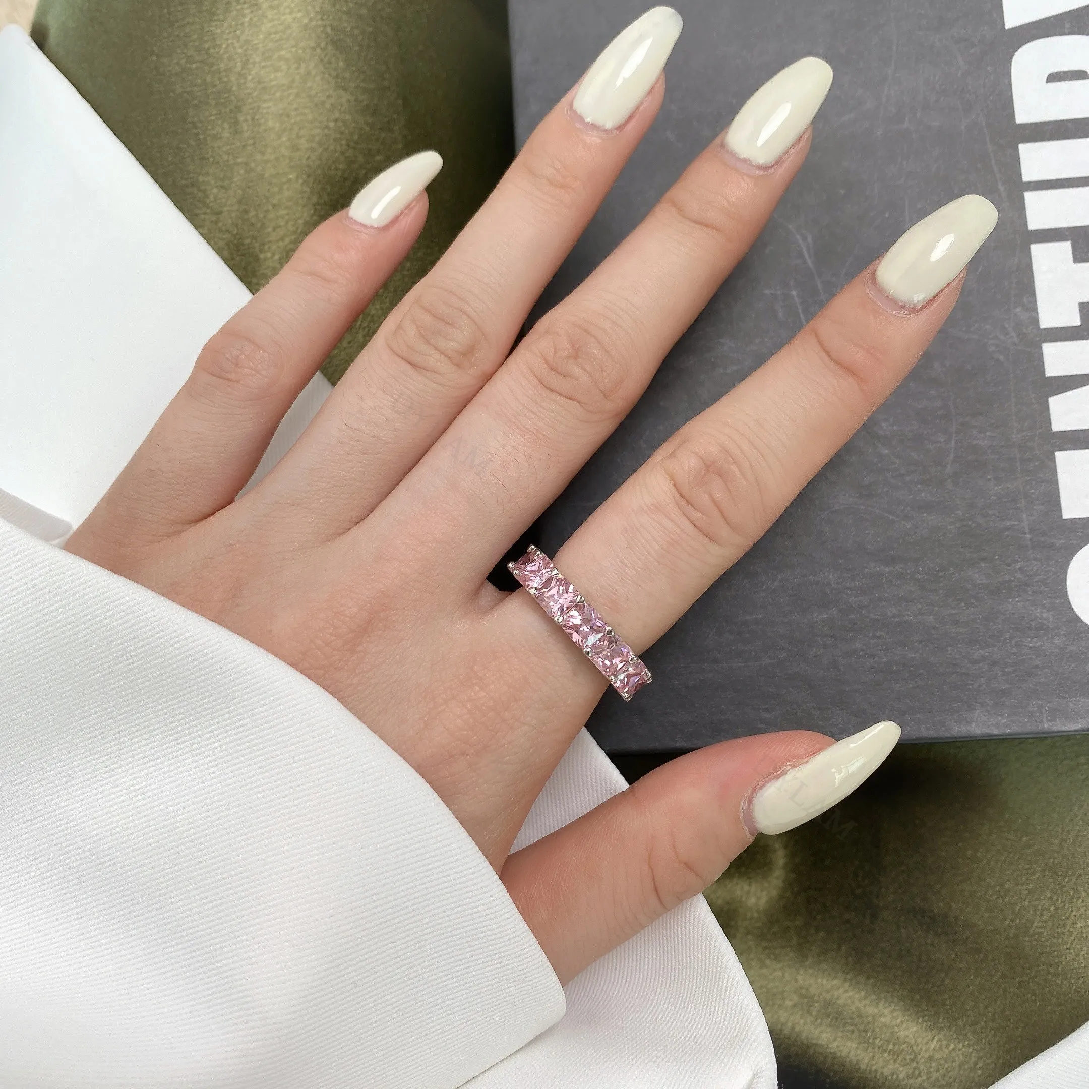 Dylam Custom Designs 5A CZ Zircon Women Eternity  Pink Diamond Jewelry For Electroplating Platinum S925 Silver Rings