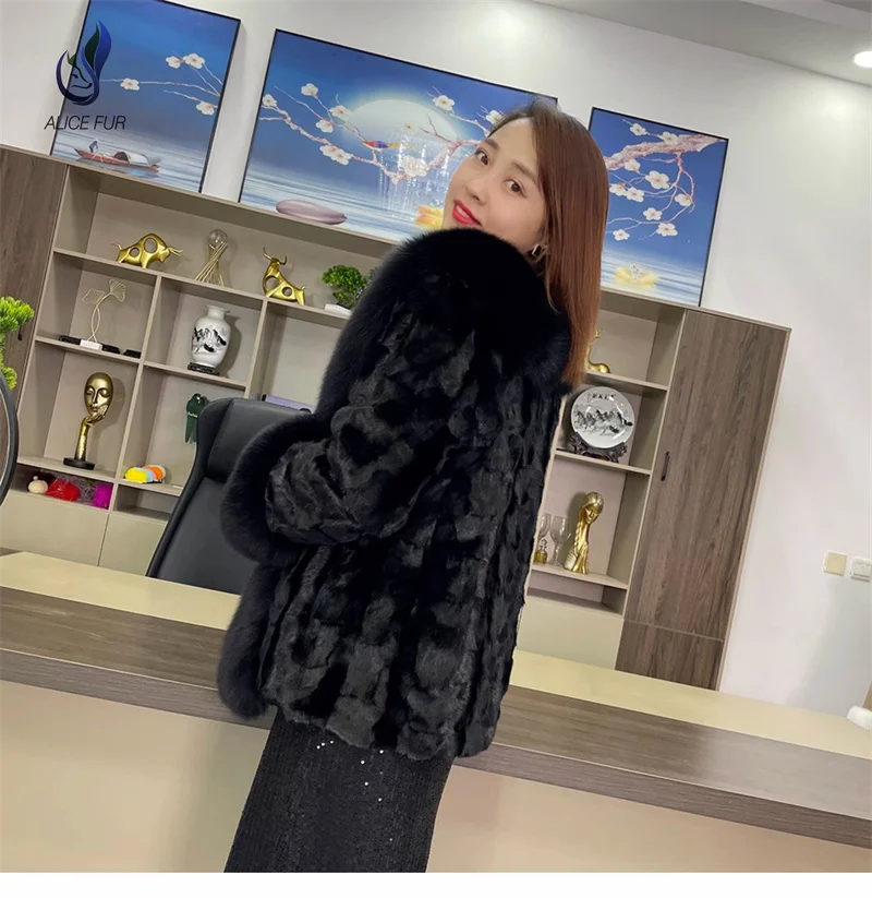 Wholesale Women Fashion Natural Mink Fur Coat Winter Warm Mink Coats For Women With Genuine Mink Fur