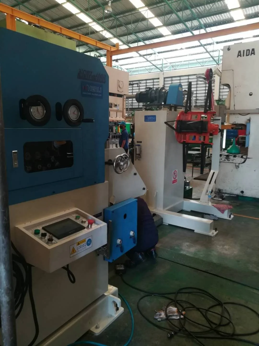 decoiler straightener feeder 3 in 1  Metal Straightener NC Feeder  Machine