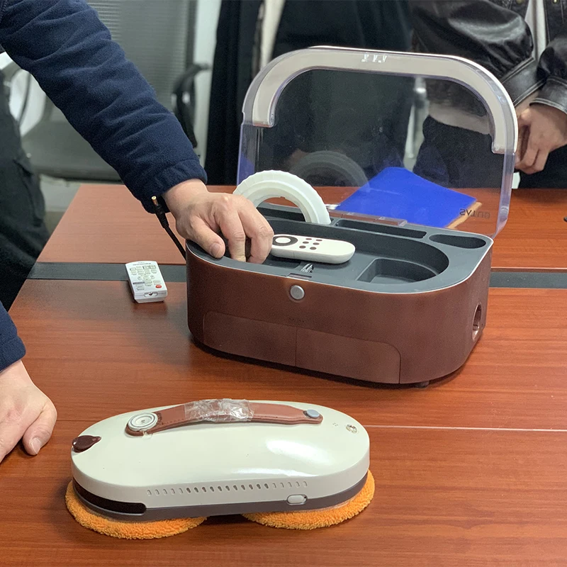 Clean a window in 60 seconds APP+Remote Control smart water spray Electric window cleaner Automatic glass window cleaning robot