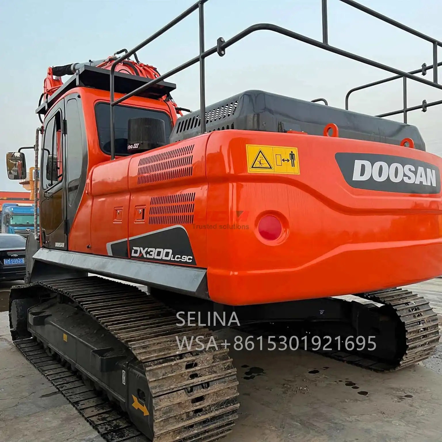 Низкая цена используется оригинальный Doosan DX140 DX150 DX225 DX300 экскаваторы