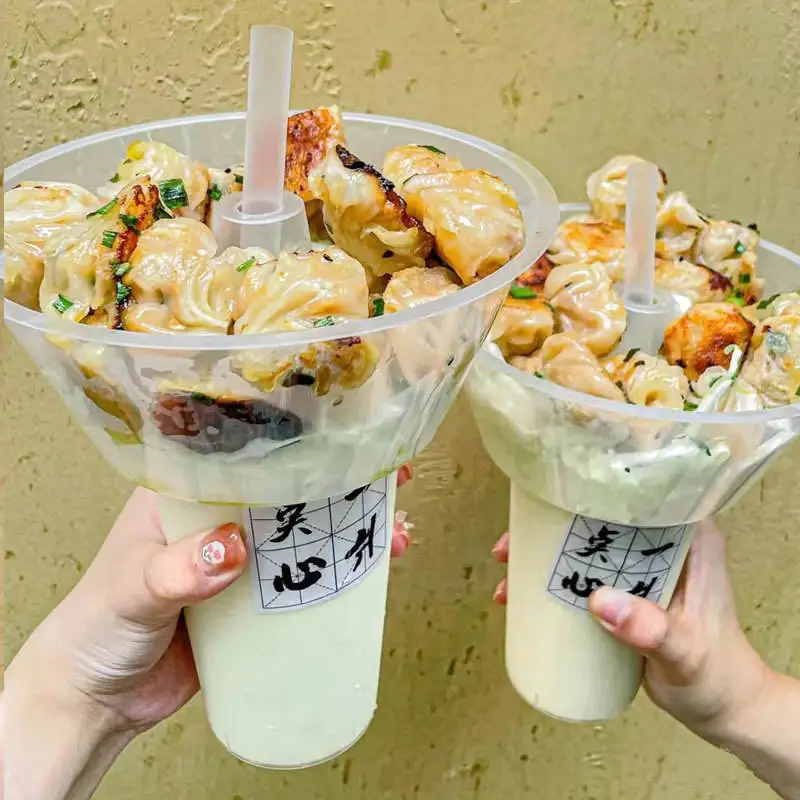 Factory Supply High Quality Wholesale Plastic Disposable Meal Container Plastic Cup With Snack Tray