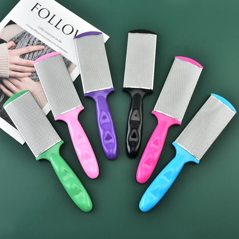 Classic Style Ergonomic Design OEM Pedicure Care Tools Dead Skin Rasp Metal Foot File Callus Remover for feet