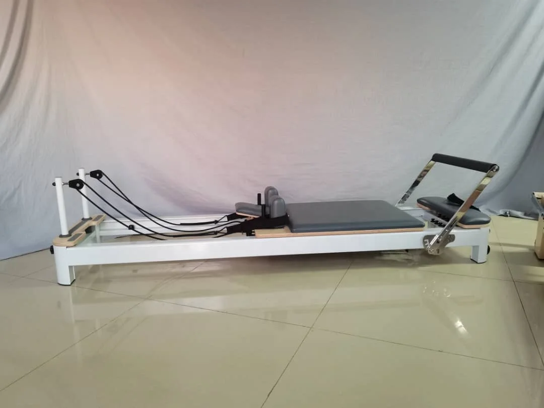 2024 Queenlife Professional yoga studio equipment pilates bed aluminium reformer pilates machine for club