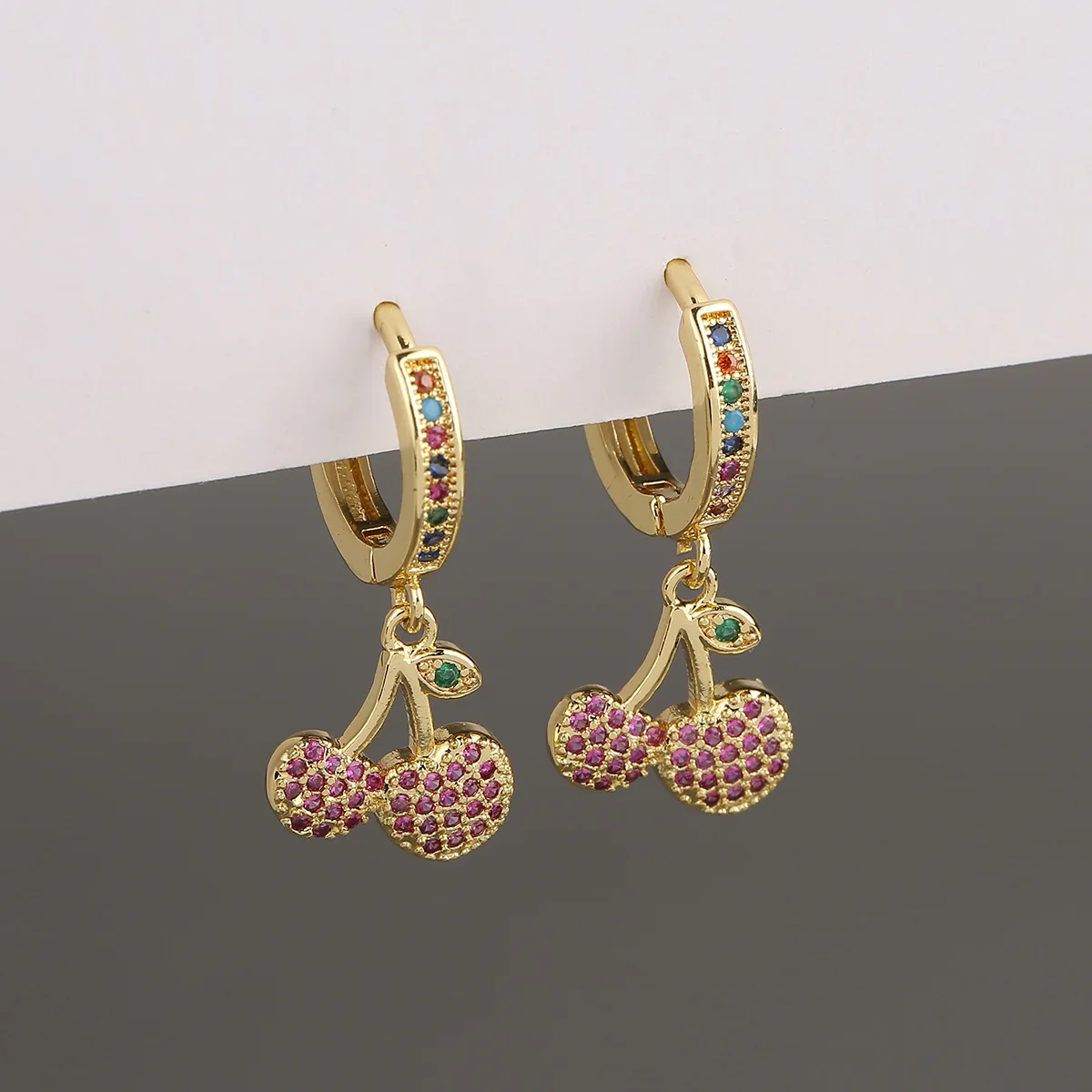 2021 New Hip Hop Jewelry 18k Gold Plated Dangle Earring Ice Out Cz Cubic Zirconia Colorful Cherry Drop Hoop